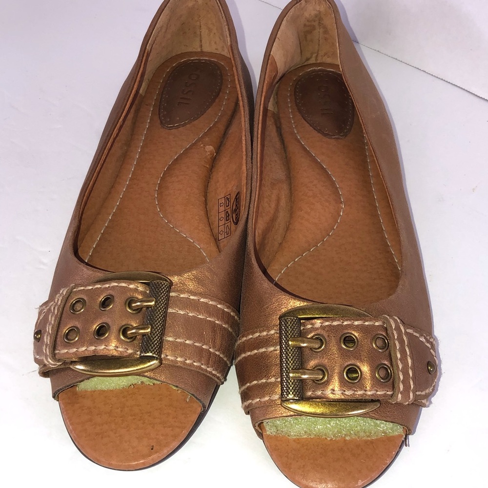Fossil Slip on Gold Pewter Flats  Size 6-1/2
